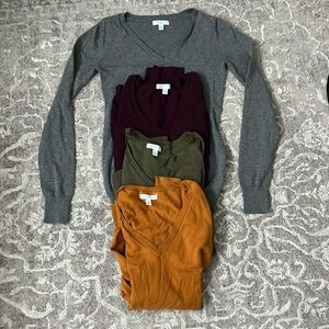 Abound v neck knit 4 sweater bundle